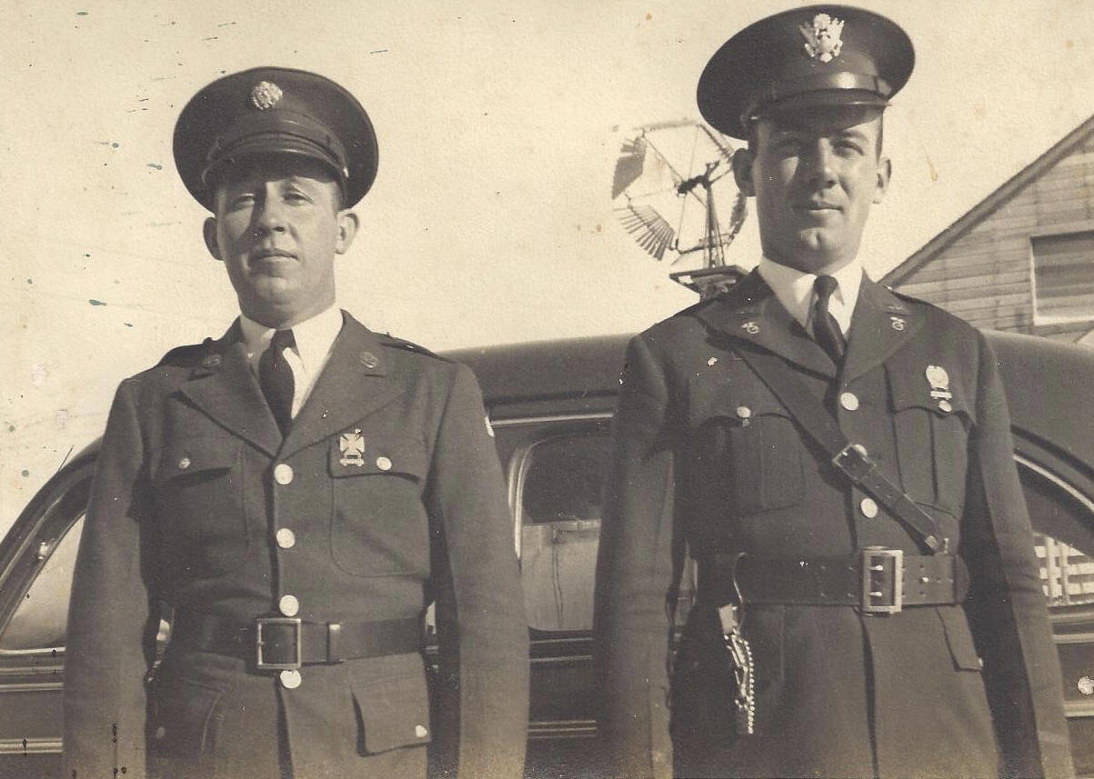 Private Kenneth Pirnie and 2nd Lt. Leo Cooksley 1941-42